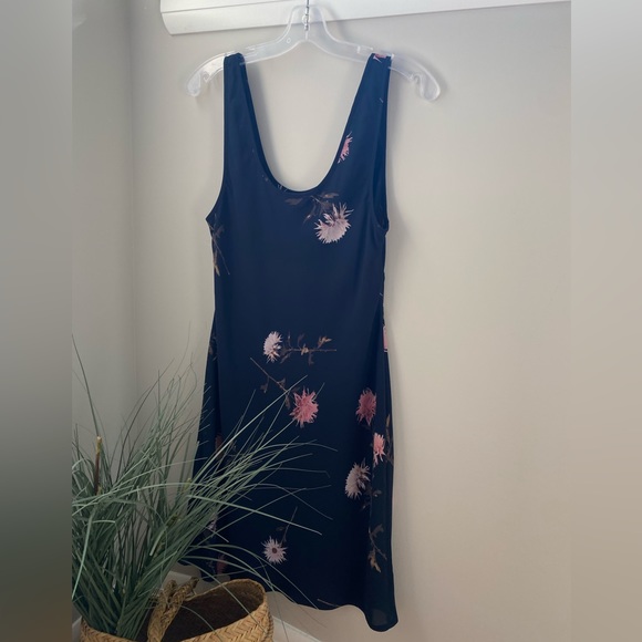 Babaton Renee Dress size M - Picture 6 of 10